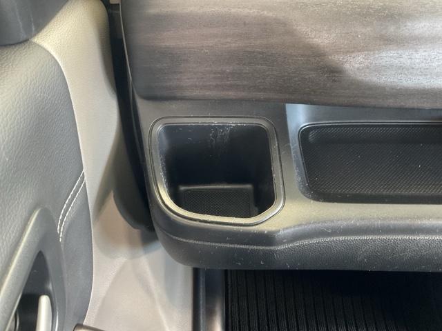 フリード Ｇ・ホンダセンシング　ワンオーナー　Ｆセグ　追突被害軽減ブレーキ　ｉストップ　Ｗエアバッグ　パワーウィンドウ　１オ－ナ－　アクティブクルーズコントロール　スマートキ　カラーバックモニター　整備点検記録簿　禁煙　ＶＳＡ（28枚目）