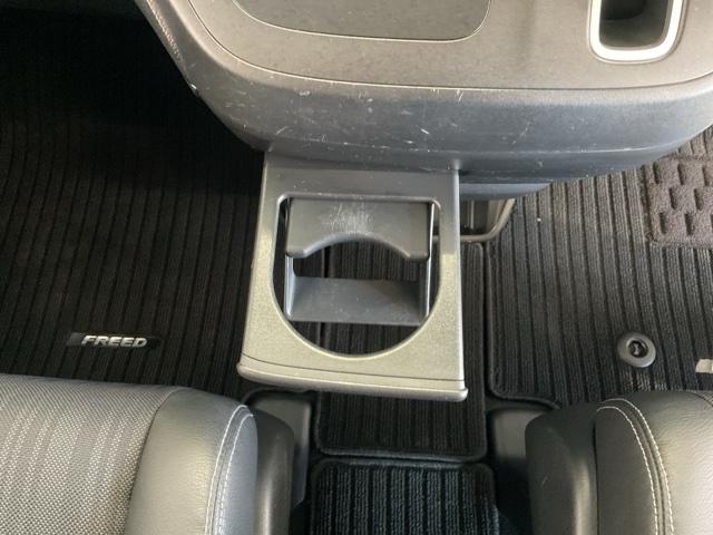 フリード Ｇ・ホンダセンシング　ワンオーナー　Ｆセグ　追突被害軽減ブレーキ　ｉストップ　Ｗエアバッグ　パワーウィンドウ　１オ－ナ－　アクティブクルーズコントロール　スマートキ　カラーバックモニター　整備点検記録簿　禁煙　ＶＳＡ（29枚目）