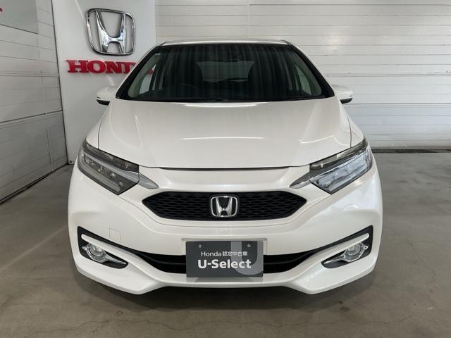 シャトル ハイブリッドＸ　ワンオーナー　地デジフルセグＴＶ　ナビ＆ＴＶ　禁煙　１オーナー　スマ－トキ－　ＤＶＤ再生可能　ＬＥＤヘッドランプ　サイドカーテンエアバック　オートクルーズ　リアカメラ　キーレスエントリー　イモビ（3枚目）