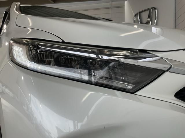 シャトル ハイブリッドＸ　ワンオーナー　地デジフルセグＴＶ　ナビ＆ＴＶ　禁煙　１オーナー　スマ－トキ－　ＤＶＤ再生可能　ＬＥＤヘッドランプ　サイドカーテンエアバック　オートクルーズ　リアカメラ　キーレスエントリー　イモビ（11枚目）