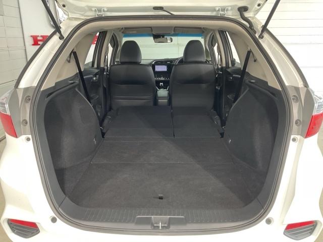 シャトル ハイブリッドＸ　ワンオーナー　地デジフルセグＴＶ　ナビ＆ＴＶ　禁煙　１オーナー　スマ－トキ－　ＤＶＤ再生可能　ＬＥＤヘッドランプ　サイドカーテンエアバック　オートクルーズ　リアカメラ　キーレスエントリー　イモビ（21枚目）
