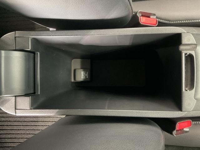 シャトル ハイブリッドＸ　ワンオーナー　地デジフルセグＴＶ　ナビ＆ＴＶ　禁煙　１オーナー　スマ－トキ－　ＤＶＤ再生可能　ＬＥＤヘッドランプ　サイドカーテンエアバック　オートクルーズ　リアカメラ　キーレスエントリー　イモビ（33枚目）