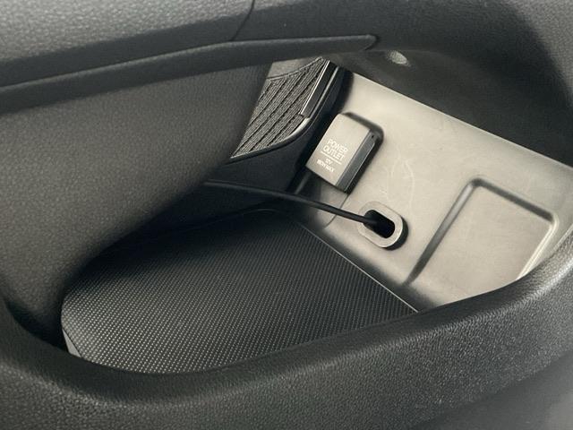 シャトル ハイブリッドＸ　ワンオーナー　地デジフルセグＴＶ　ナビ＆ＴＶ　禁煙　１オーナー　スマ－トキ－　ＤＶＤ再生可能　ＬＥＤヘッドランプ　サイドカーテンエアバック　オートクルーズ　リアカメラ　キーレスエントリー　イモビ（34枚目）