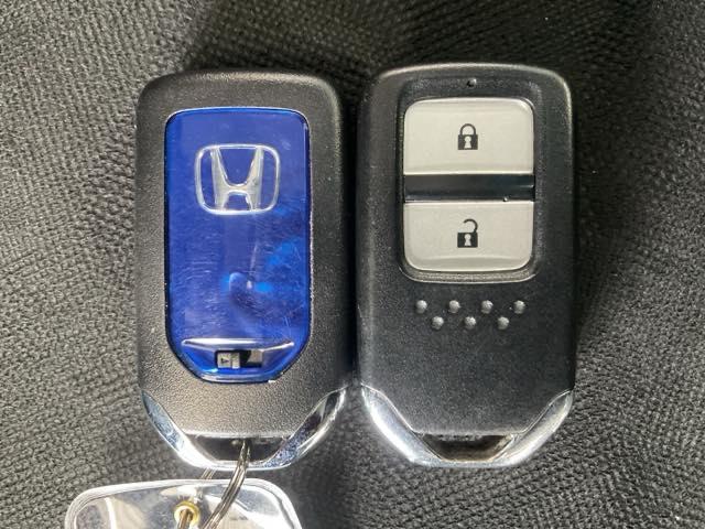 シャトル ハイブリッドＸ　ワンオーナー　地デジフルセグＴＶ　ナビ＆ＴＶ　禁煙　１オーナー　スマ－トキ－　ＤＶＤ再生可能　ＬＥＤヘッドランプ　サイドカーテンエアバック　オートクルーズ　リアカメラ　キーレスエントリー　イモビ（46枚目）