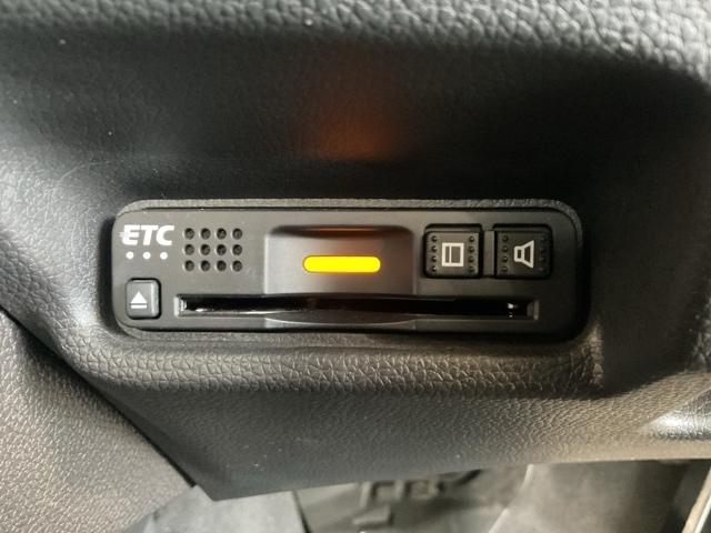 フィットハイブリッド Ｓホンダセンシング　ワンオーナー　スマ－トキ－　ナビＴＶ　禁煙　アクティブクルーズコントロール　パワーウインドウ　サイドエアバック　ＤＶＤ再生　パワーステアリング　整備記録簿　ＬＥＤヘッドランプ　ＡＢＳ　盗難防止装置（29枚目）