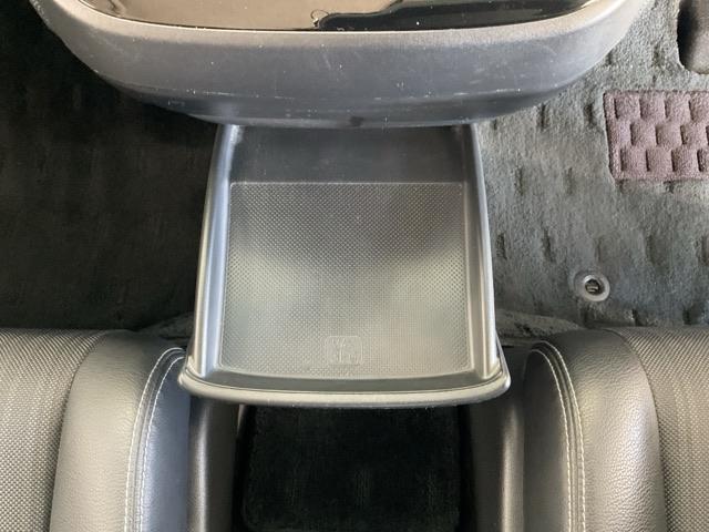 フリード＋ハイブリッド ハイブリッドＥＸ　ひょう害現状販売車　フロント純正ドラレコ装着車　盗難防止システム　衝突軽減システム　ウォークスルー　オートクルーズコントロール　地デジフルセグ　キーレス　スマートキ　バックカメラ　シートＨ　ＡＢＳ（35枚目）