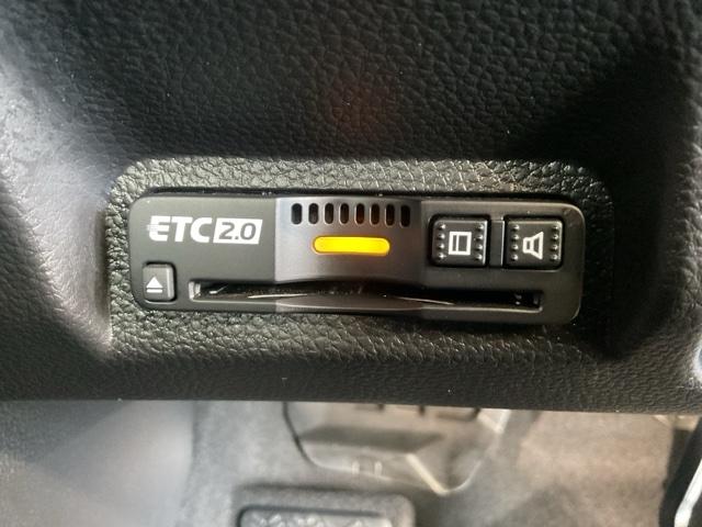 ヴェゼル ｅ：ＨＥＶＺ　ワンオーナー　前後純正ドラレコ装着車　衝突回避支援ブレーキ機能　１オナ　スマキ　Ｐトランク　フルオートエアコン　Ｄレコ　エアバッグ　両席エアバック　Ｒカメ　記録簿付　パワーウィンドウ　ＬＥＤランプ（29枚目）