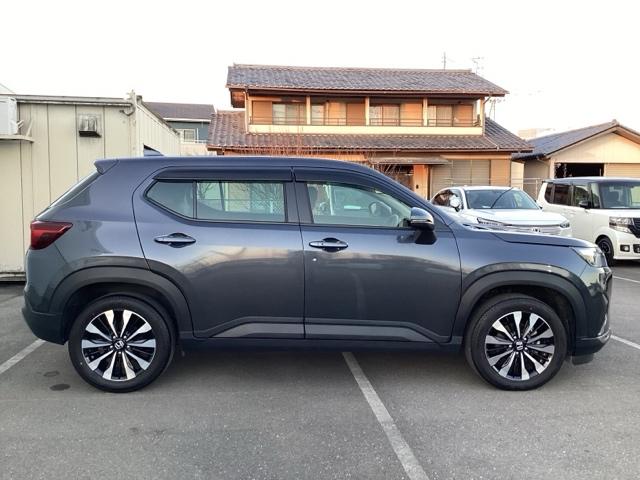 ＷＲ－Ｖ Ｚ　当社デモカー　前後純正ドラレコ装着車　盗難防止装置　誤発進抑制　禁煙　Ｒカメラ　ワンオーナー　ＥＳＣ　ＬＥＤライト　ＡＢＳ　ＥＴＣ　パワーウィンドウ　パワーステアリング　フルオートエアコン　キーレス（9枚目）