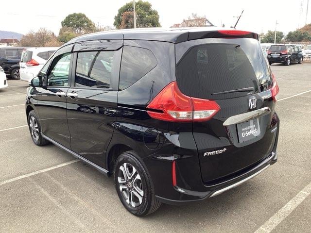 フリード＋ハイブリッド ハイブリッド・クロスターホンダセンシング　ワンオーナー　前後純正ドラレコ装着車　４ＷＤ　衝突軽減　ＬＥＤ　横滑り防止装置　アイドリングストップ　ドライブレコーダー　地デジ　シートヒーター　禁煙車　ＤＶＤ　盗難防止システム　エアコン　ＥＴＣ（6枚目）