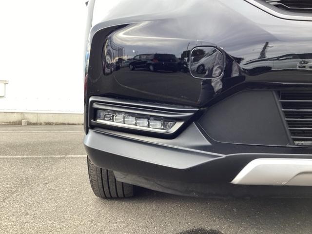 フリード＋ハイブリッド ハイブリッド・クロスターホンダセンシング　ワンオーナー　前後純正ドラレコ装着車　４ＷＤ　衝突軽減　ＬＥＤ　横滑り防止装置　アイドリングストップ　ドライブレコーダー　地デジ　シートヒーター　禁煙車　ＤＶＤ　盗難防止システム　エアコン　ＥＴＣ（12枚目）