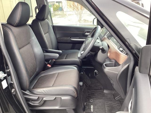 フリード＋ハイブリッド ハイブリッド・クロスターホンダセンシング　ワンオーナー　前後純正ドラレコ装着車　４ＷＤ　衝突軽減　ＬＥＤ　横滑り防止装置　アイドリングストップ　ドライブレコーダー　地デジ　シートヒーター　禁煙車　ＤＶＤ　盗難防止システム　エアコン　ＥＴＣ（17枚目）