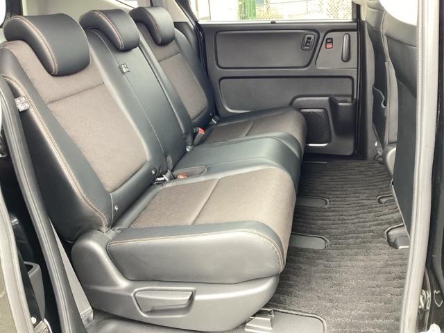 フリード＋ハイブリッド ハイブリッド・クロスターホンダセンシング　ワンオーナー　前後純正ドラレコ装着車　４ＷＤ　衝突軽減　ＬＥＤ　横滑り防止装置　アイドリングストップ　ドライブレコーダー　地デジ　シートヒーター　禁煙車　ＤＶＤ　盗難防止システム　エアコン　ＥＴＣ（18枚目）