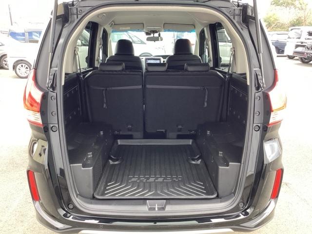 フリード＋ハイブリッド ハイブリッド・クロスターホンダセンシング　ワンオーナー　前後純正ドラレコ装着車　４ＷＤ　衝突軽減　ＬＥＤ　横滑り防止装置　アイドリングストップ　ドライブレコーダー　地デジ　シートヒーター　禁煙車　ＤＶＤ　盗難防止システム　エアコン　ＥＴＣ（21枚目）