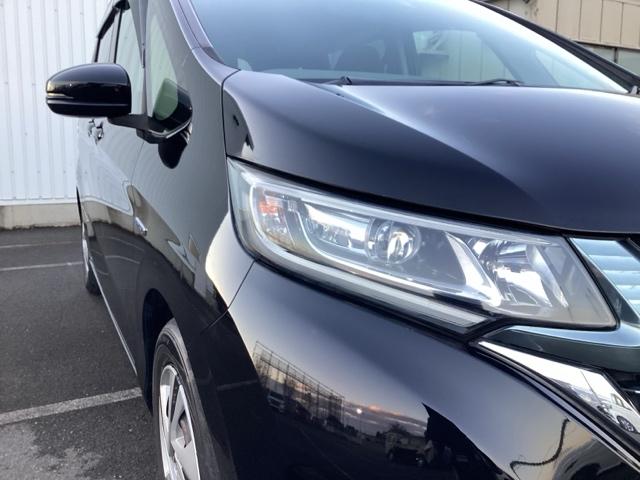 フリードハイブリッド ハイブリッド・Ｇホンダセンシング　前後純正ドラレコ装着車　軽減ブレーキ　キーフリーシステム　１オ－ナ－　記録簿　ＤＶＤ再生可能　ＥＣＯＮ　禁煙　後カメラ　Ａクルーズ　地デジフルセグＴＶ　ＬＥＤヘッドランプ　横滑防止　ドライブレコーダ（11枚目）