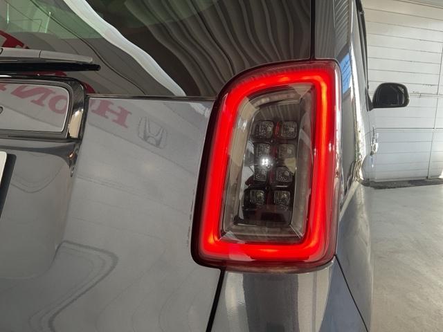 Ｎ－ＯＮＥ オリジナル　ワンオーナー　前後純正ドラレコ装着車　追突被害軽減ブレーキ　ベンチシート　禁煙　記録簿　オートクルーズコントロール　サイドエアバック　クリアランスソナー　ＬＥＤライト　ＷＡＢ　Ｂカメラ　セキュリティ（12枚目）