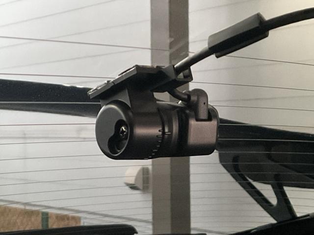 ������̎��ɗ��������h���C�u���R�[�_�[���t�����g�ƃ��A�ɑ�����