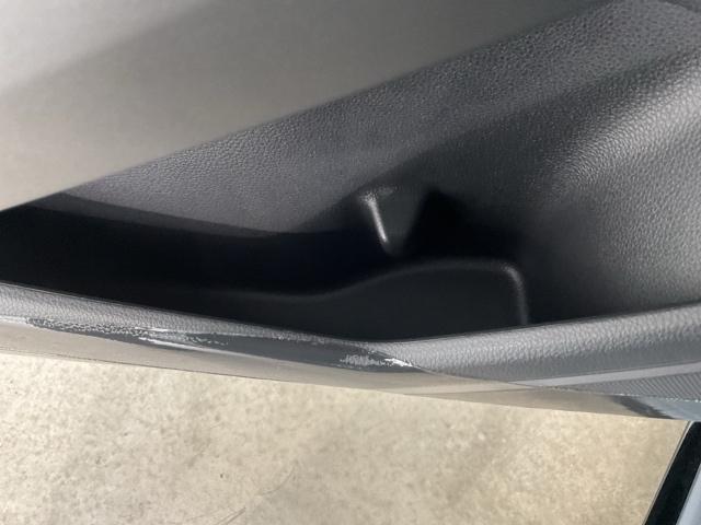 �O�ȃh�A�̃|�P�b�g�A�{�g���z���_�[�t��