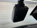 ｅ：ＨＥＶＺ　４ＷＤ　ワンオーナー　前後純正ドラレコ装備　全周囲モニター　禁煙　クルコン　ＬＥＤ　サイドエアバック　Ｐシート　ナビ・ＴＶ　ドライブレコーダー　１オーナー　スマートキー　本革　横滑り防止　ＥＴＣ（28枚目）