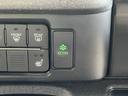 ベースグレード　当社デモカー使用車　マルチビューカメラ　Ｗ電動ドア　ＣＭＢＳ　Ｄレコ　禁煙　ベンチシート　オートエアコン　スマートキ　ＬＥＤ　盗難防止装置　クルコン　ＥＴＣ　バックカメラ　フルセグＴＶ　エアバッグ（42枚目）