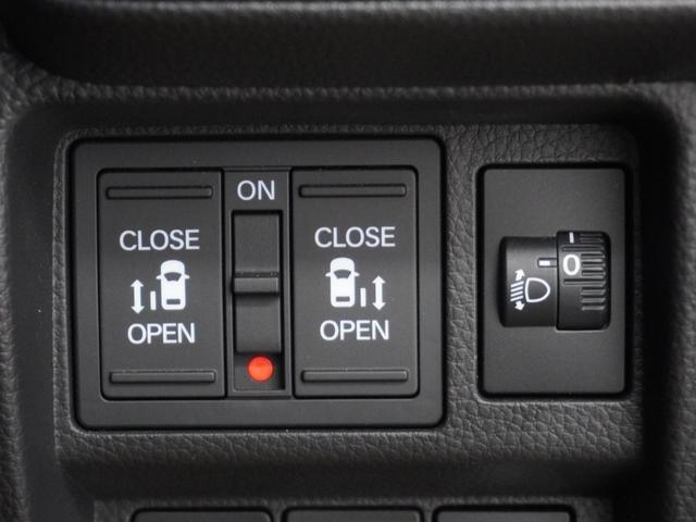 ステップワゴン ｅ：ＨＥＶスパーダ　ワンオーナー　９インチホンダコネクトナビ　バックカメラ　１５．６インチフリップダウンモニター　ホンダセンシング　両側電動スライドドア　ＬＥＤオートライト　パーキングソナー　シートヒーター　横滑防止装置（25枚目）
