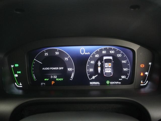 ＺＲ－Ｖ ｅ：ＨＥＶＺ　ワンオーナー　ホンダコネクトディスプレー　マルチビューカメラ　ホンダセンシング　ＬＥＤオートライト　パーキングソナー　ステアリングヒーター　シートヒーター　パワーバックドア　Ｐセンサー　レザー　地デジ（16枚目）