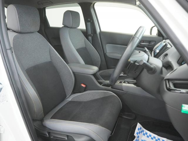 フィット ｅ：ＨＥＶＲＳ　９インチコネクトディスプレイ純正前後ドラレコＬＥＤオートライトオートハイビーム衝突軽減ブレーキ渋滞追従機能付きＡＣＣ衝突軽減ブレーキ路外逸脱抑制機能パーキンスセンサー誤発進抑制機能　エアバッグ　Ｄレコ（10枚目）