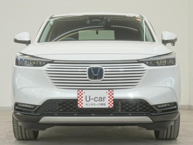 ヴェゼル ｅ：ＨＥＶＺ　ワンオーナー　ホンダコネクトディスプレー　バックカメラ　ホンダセンシング　ＬＥＤオートライト　パーキングソナー　ステアリングヒーター　シートヒーター　パワーバックドア　前後ドラレコ　１オナ　スマキ（6枚目）