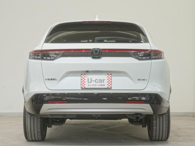 ヴェゼル ｅ：ＨＥＶＺ　ワンオーナー　ホンダコネクトディスプレー　バックカメラ　ホンダセンシング　ＬＥＤオートライト　パーキングソナー　ステアリングヒーター　シートヒーター　パワーバックドア　前後ドラレコ　１オナ　スマキ（8枚目）