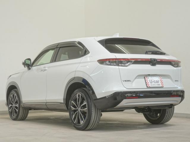 ヴェゼル ｅ：ＨＥＶＺ　ワンオーナー　ホンダコネクトディスプレー　バックカメラ　ホンダセンシング　ＬＥＤオートライト　パーキングソナー　ステアリングヒーター　シートヒーター　パワーバックドア　前後ドラレコ　１オナ　スマキ（9枚目）