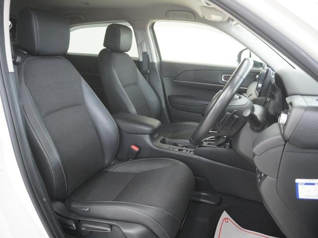 ヴェゼル ｅ：ＨＥＶＺ　ワンオーナー　ホンダコネクトディスプレー　バックカメラ　ホンダセンシング　ＬＥＤオートライト　パーキングソナー　ステアリングヒーター　シートヒーター　パワーバックドア　前後ドラレコ　１オナ　スマキ（10枚目）