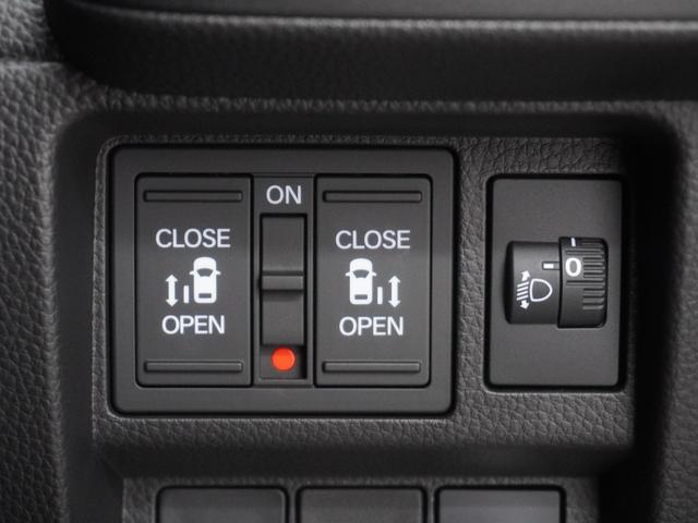 ステップワゴン ｅ：ＨＥＶスパーダ　ワンオーナー１１．４インチホンダコネクトナビ１０．１インチ後席モニター　純正３カメラドラレコブラインドスポットインフォメーションパワーテールゲート渋滞追従機能付きＡＣＣレーンキープアシスト　１オーナー（21枚目）