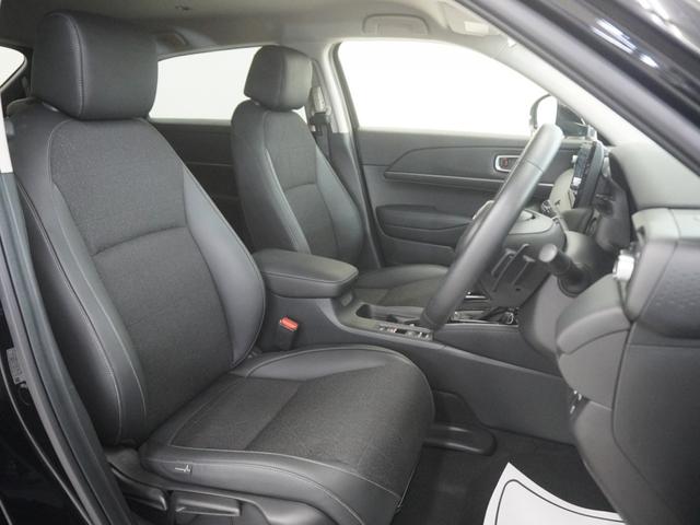 ヴェゼル ｅ：ＨＥＶＺ　ワンオーナー９インチコネクトディスプレイシートヒーターハンズフリーアクセスパワーテールゲート（予約クローズ機能付）ブラインドスポットインフォメーションアダプティブドライビングビーム　１オナ　スマキ（10枚目）