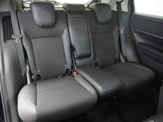 ヴェゼル ｅ：ＨＥＶＺ　ワンオーナー９インチコネクトディスプレイシートヒーターハンズフリーアクセスパワーテールゲート（予約クローズ機能付）ブラインドスポットインフォメーションアダプティブドライビングビーム　１オナ　スマキ（11枚目）