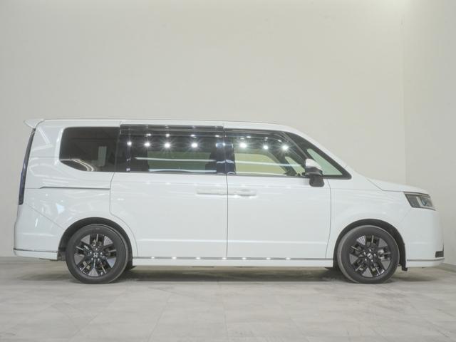 ステップワゴン ｅ：ＨＥＶスパーダ　ワンオーナー９インチホンダコネクトナビ純正ドライブレコーダーシートヒーター両側電動スライドドアパワーテールゲートアダプティブクルーズコントロールレーンキープアシスト　１オーナー　デュアルエアコン（7枚目）