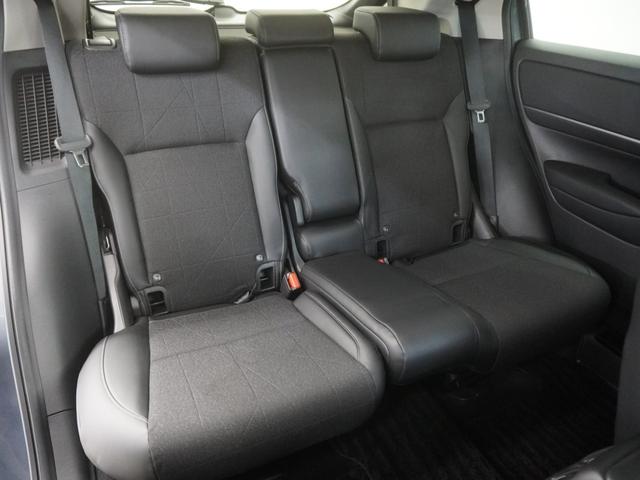 ヴェゼル ｅ：ＨＥＶＺ　ワンオーナー　９インチインターナビ　前後ドライブレコーダー　シートヒーター　渋滞追従機能付きＡＣＣ　ブラインドスポットインフォメーション　ハンズフリーアクセスパワーテールゲート　衝突軽減ブレーキ（11枚目）