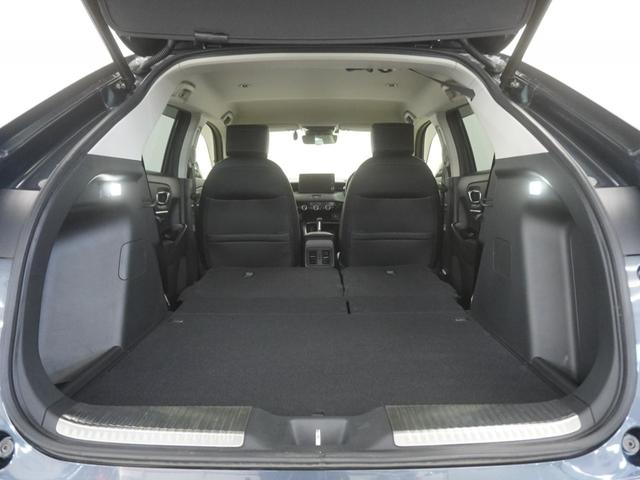 ヴェゼル ｅ：ＨＥＶＺ　ワンオーナー　９インチインターナビ　前後ドライブレコーダー　シートヒーター　渋滞追従機能付きＡＣＣ　ブラインドスポットインフォメーション　ハンズフリーアクセスパワーテールゲート　衝突軽減ブレーキ（14枚目）