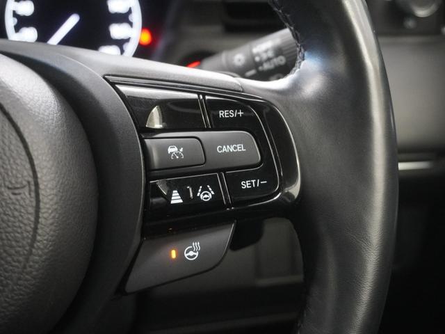 ヴェゼル ｅ：ＨＥＶＺ　ワンオーナー　９インチインターナビ　前後ドライブレコーダー　シートヒーター　渋滞追従機能付きＡＣＣ　ブラインドスポットインフォメーション　ハンズフリーアクセスパワーテールゲート　衝突軽減ブレーキ（23枚目）