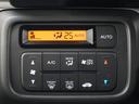 フルオートエアコン搭載！好みの温度に設定するだけで風向・風量を自動調整、いつでも快適な車内環境を保ちます。