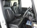 運転席のスペースはゆったりしていて、視界も広く確保されているので普段の運転からロングドライブまで快適です。