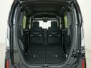 ２列目シートを倒すことで、大変広いラゲッジスペースとなります。大きな荷物を積んだりと様々な用途にご利用いただけます。