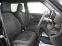運転席のスペースはゆったりしていて、視界も広く確保されているので普段の運転からロングドライブまで快適です。
