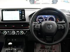 １０．２インチデジタルグラフィックメーターで、速度表示やＨｏｎｄａＳＥＮＳＩＮＧ作動表示などを、分かりやすく表示　見やすさを追求したメーターです。 6