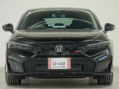 当社デモカー。お客様の新車購入時の展示車・試乗車として大切に使用してきましたので安心してご購入いただけることと思います。 6