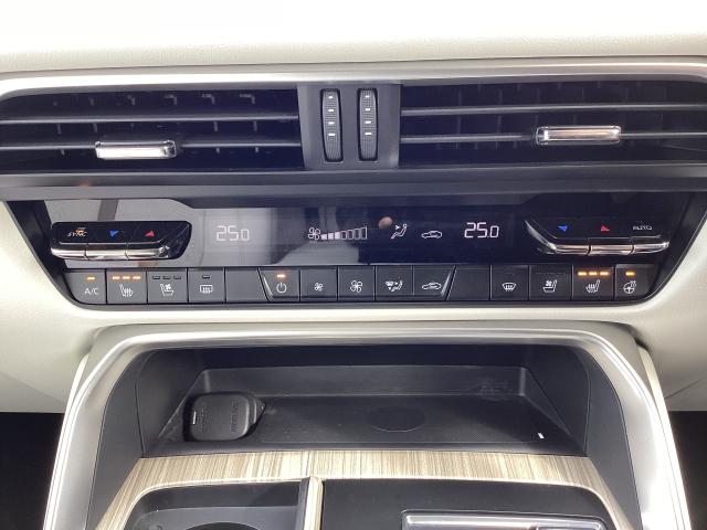 CX-60 XDハイブリッド エクスクルーシブ モダン 4WD マツダコネクトナビ ETC 前後ドラレコ 360°モニター BOSEサウンド SOSコール 20インチAW 360°ビュー 衝突軽減ブレーキ LEDライト オートハイビーム 追従式クルコン ETC(16枚目)