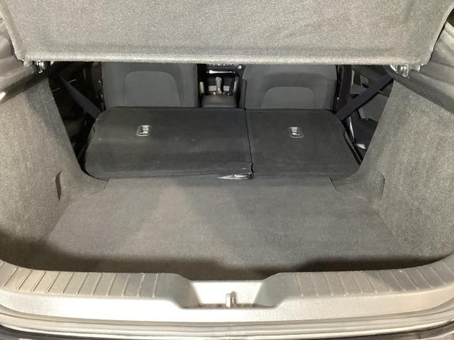 MAZDA3ファストバック 15S ツーリング フルセグテレビ レーンアシスト アダプティブクルーズ ワンオーナ コーナーセンサー DVD ETC車載器 USB接続 LEDヘッド 記録簿 横滑り防止システム イモビ エアコン カーテンエアバッグ(12枚目)