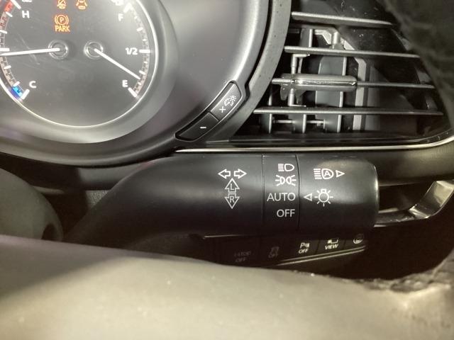 MAZDA3ファストバック 15S ツーリング フルセグテレビ レーンアシスト アダプティブクルーズ ワンオーナ コーナーセンサー DVD ETC車載器 USB接続 LEDヘッド 記録簿 横滑り防止システム イモビ エアコン カーテンエアバッグ(26枚目)