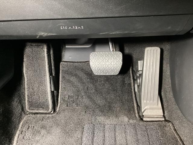 MAZDA3ファストバック 15S ツーリング フルセグテレビ レーンアシスト アダプティブクルーズ ワンオーナ コーナーセンサー DVD ETC車載器 USB接続 LEDヘッド 記録簿 横滑り防止システム イモビ エアコン カーテンエアバッグ(35枚目)