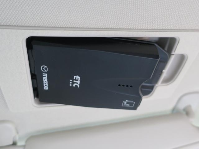 20S プロアクティブ ナビ 地デジ ETC Bカメラ 18AW 衝突軽減装置 ナビTV 地上デジタ DVDプレーヤー LEDヘッド Bカメ 1オーナー ETC メモリーナビ アイドリングストップ エアバック ABS(5枚目)