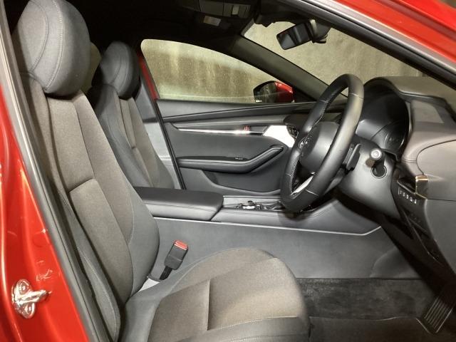 ＭＡＺＤＡ３ファストバック ２．０　２０Ｓ　プロアクティブ　ツーリング　セレクション　全周囲モニタ　レーダークルコン　車線逸脱警報装置　１オーナ　ＥＴＣ車載器　ＬＥＤライト　Ａライト　メモリーナビ　オートハイビーム　エアバッグ　ＡＢＳ　キーフリー　ナビＴＶ　記録簿　電動シート　ＵＳＢ（7枚目）
