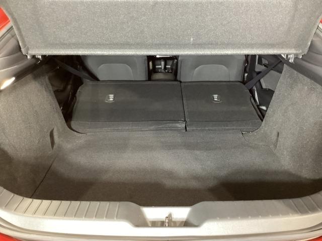 ＭＡＺＤＡ３ファストバック ２．０　２０Ｓ　プロアクティブ　ツーリング　セレクション　全周囲モニタ　レーダークルコン　車線逸脱警報装置　１オーナ　ＥＴＣ車載器　ＬＥＤライト　Ａライト　メモリーナビ　オートハイビーム　エアバッグ　ＡＢＳ　キーフリー　ナビＴＶ　記録簿　電動シート　ＵＳＢ（12枚目）